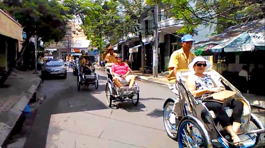 Nha Trang: Day Cruise Or Sunset Dinner Cruise on The Sea - The cyclo and city option