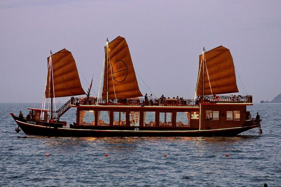 Nha Trang: Day Cruise Or Sunset Dinner Cruise on The Sea - Sunset over Nha Trang Bay