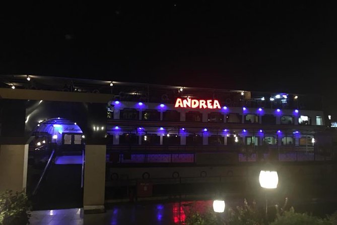 night-tour Nile dinner cruise with open buffet and belly dancer - Belly dancing and the Tanoura performance