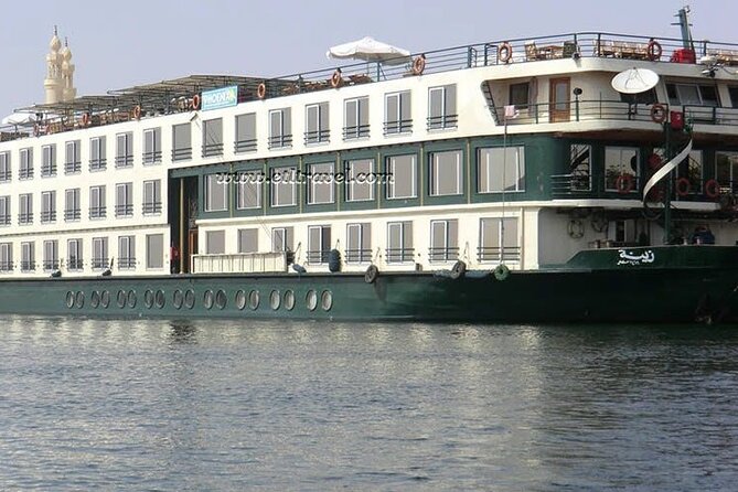 Nile River Dinner Cruise With Open Buffet in Cairo - Who will enjoy this evening most