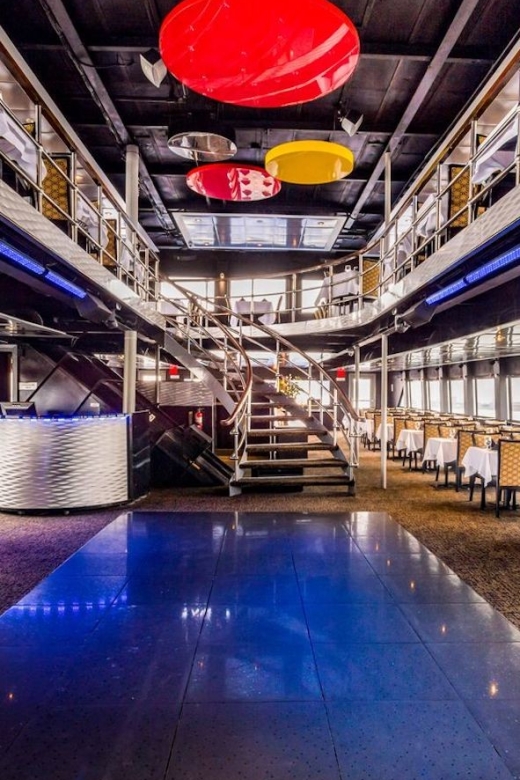 NYC: Christmas Day Buffet Brunch or Dinner Harbor Cruise - Who will enjoy this cruise most