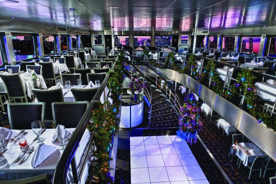 NYC: Christmas Eve Buffet Lunch or Dinner Harbor Cruise - Lunch or dinner: choosing the better option