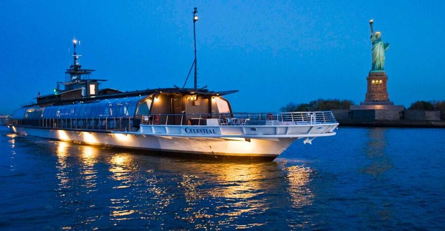 NYC: Thanksgiving Gourmet Lunch or Dinner Harbor Cruise - Why a Thanksgiving cruise can work well in New York
