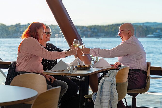 Oslo fjord 3-Course Dinner Cruise with Live Music - Who should book this Oslo dinner cruise?