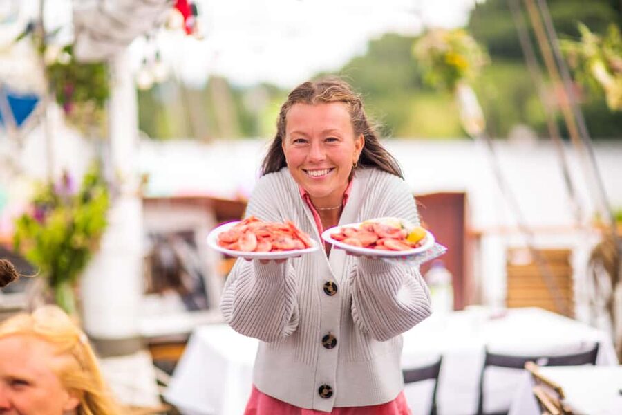 Oslo: Oslofjord Fjord-Style Dinner Cruise - A seafood dinner built around shrimp