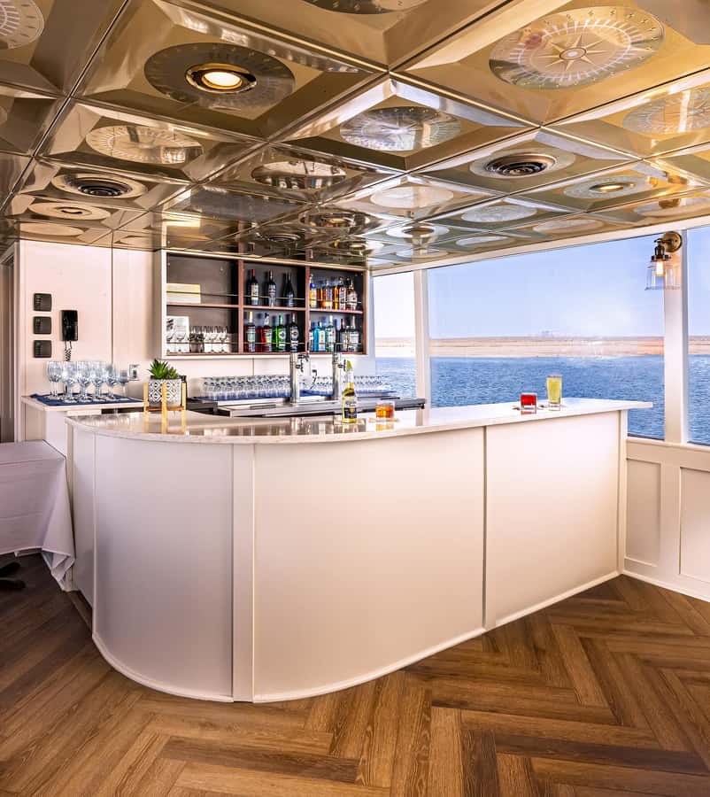 Page: Wahweap Bay Canyon Princess Yacht Dinner Cruise - Dinner begins with simple family-style service