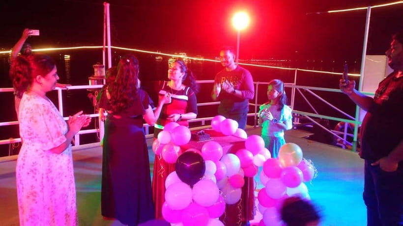 Panaji: Dinner Cruise in Goa with Hotel Transfer and 2 Beers - Key things to know before boarding
