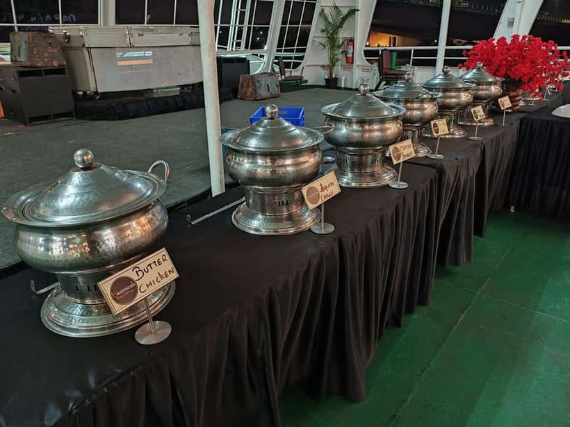Panaji: Dinner Cruise with Drinks and Live Entertainment - Who will enjoy this cruise most