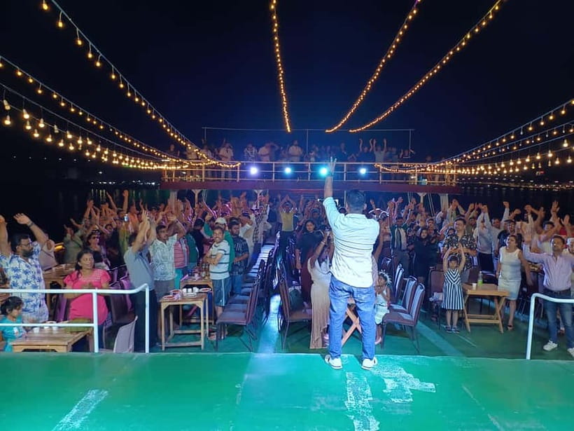 Panaji: Dinner Cruise with Drinks and Live Entertainment - Practical tips for making the evening work