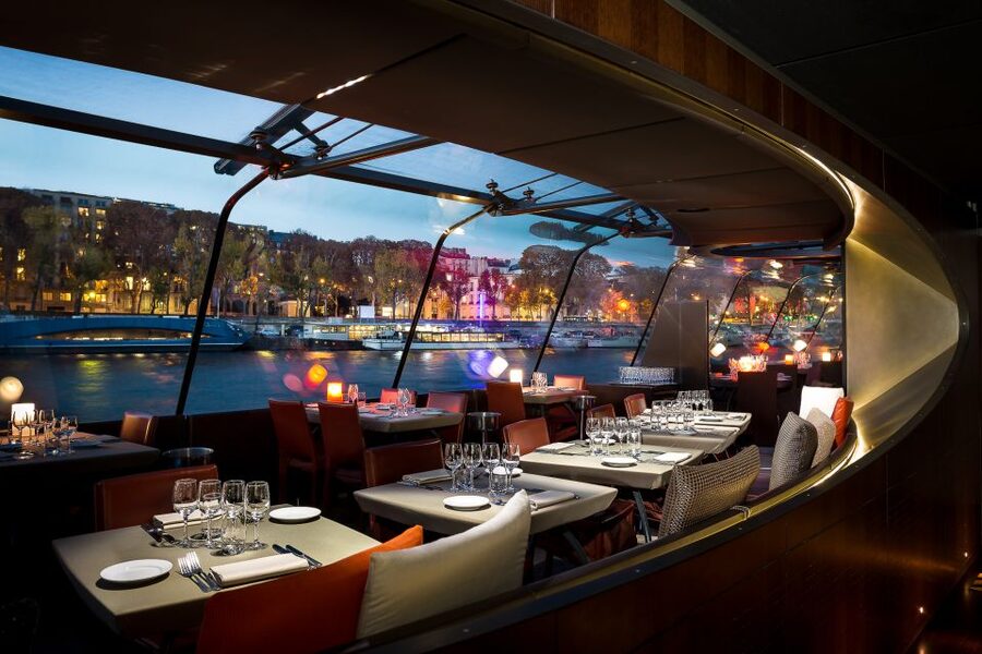 Paris: 3-Course-Dinner Cruise with Wine on the Seine River - Should you book it?
