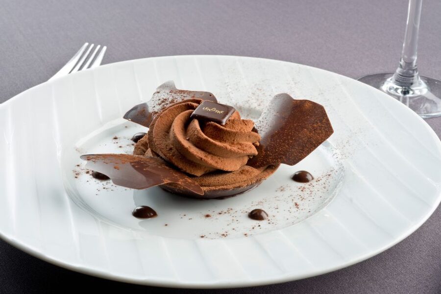 Paris: 3-Course-Dinner Cruise with Wine on the Seine River - Practical advice for a smoother evening