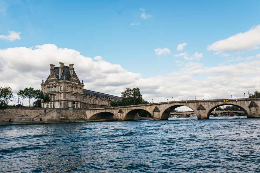 Paris : 3-Course Gourmet Dinner Cruise on Seine River - Should You Book the Paris Seine Dinner Cruise?