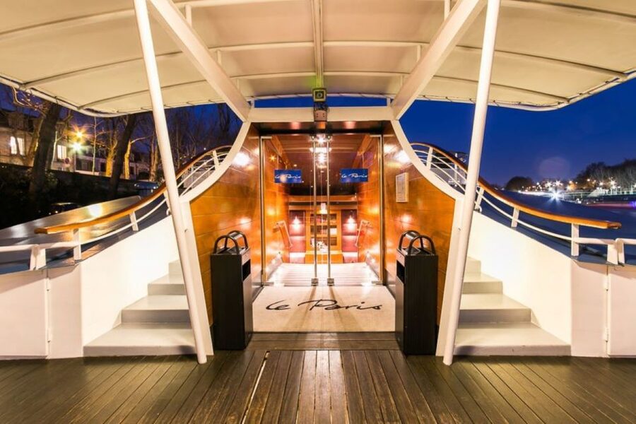 Paris: Bastille Day Dinner Cruise on the Seine River - The Eiffel Tower is the evening’s big visual reward