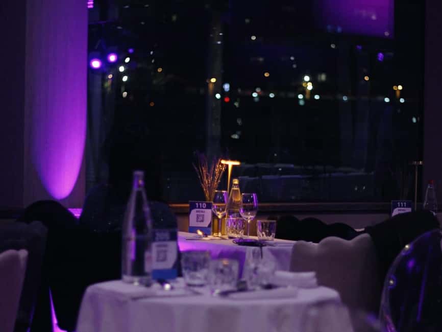 Paris: Bastille Day Fireworks Dinner Cruise with Drinks - Arriving at the Diamant Bleu