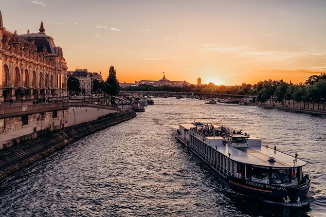 Paris Capitaine Fracasse 3 Course Seine River Dinner Cruise - Key points to know before you book