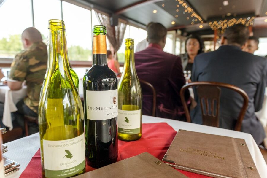 Paris: Early Evening Dinner Cruise on the River Seine - Dinner: French cooking in a moving dining room