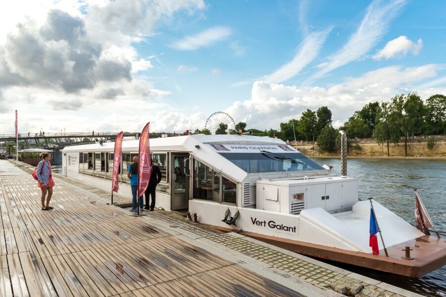 Paris: Early Evening Dinner Cruise on the River Seine - Should you book the early Seine dinner cruise?