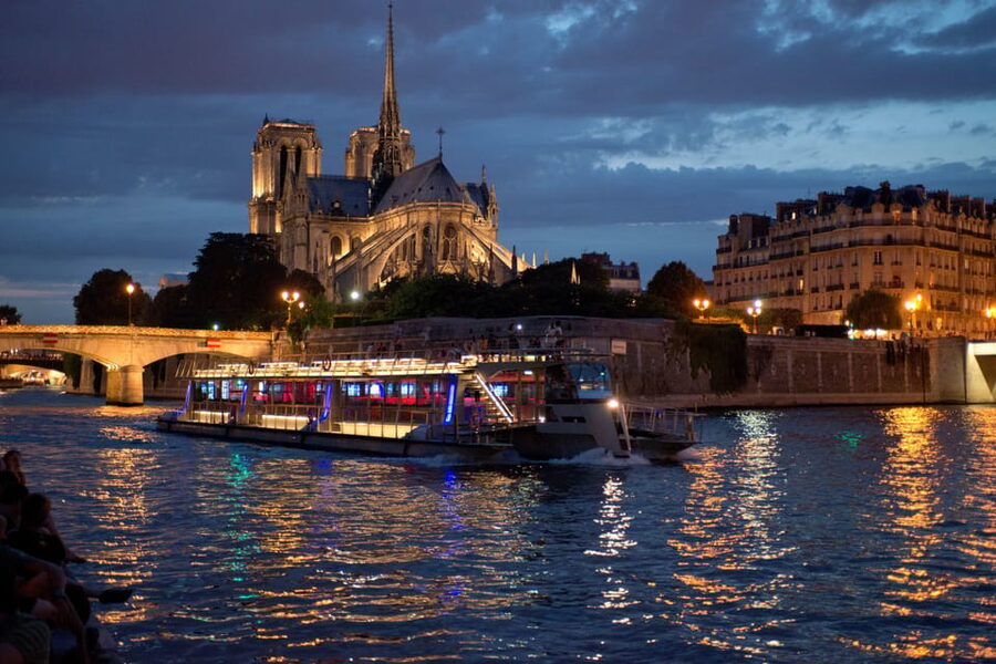 Paris: Eiffel Tower, Dinner Cruise and Moulin Rouge Show - Key points to know before booking