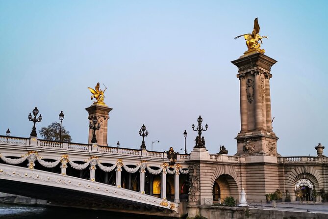 Paris en Scene 3 Course Seine River Dinner Cruise - Musée d’Orsay, Notre-Dame, and the river islands