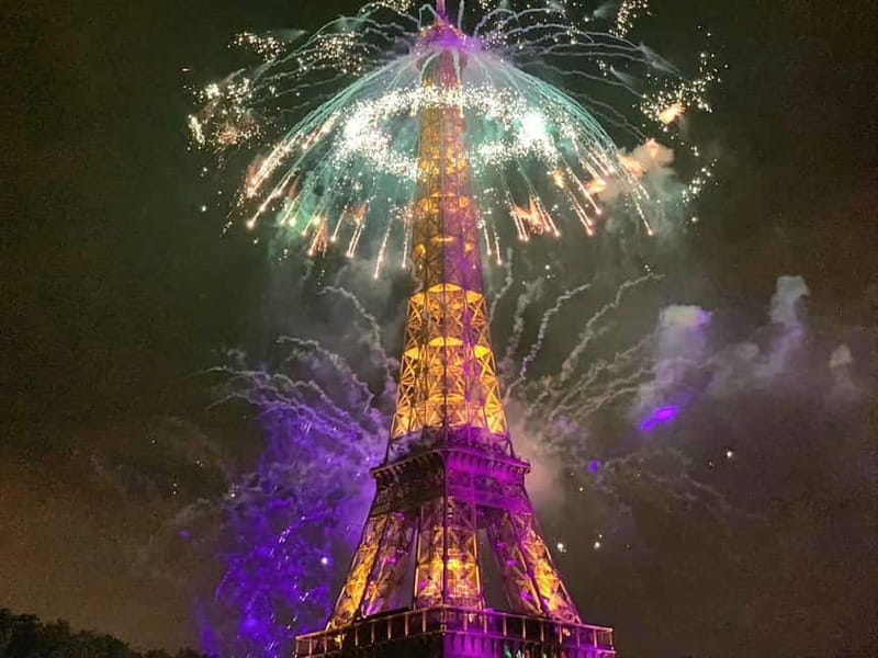 Paris: Gourmet 3-Course Dinner Cruise with French Wine - Key points to know before booking