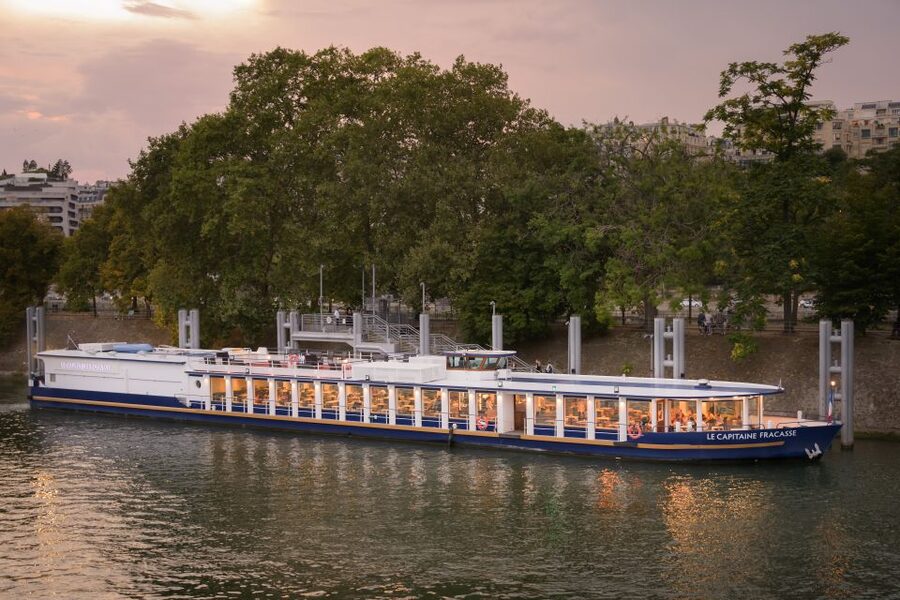 Paris: Romantic Cruise with 3-course Dinner on Seine River - The three-course dinner: French flavors with a few extra costs