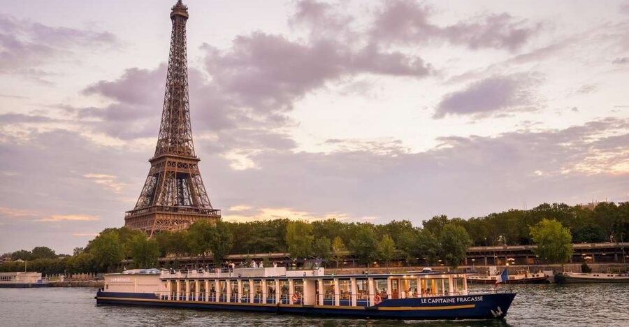 Paris: Romantic Cruise with 3-course Dinner on Seine River - What $94 per person really buys