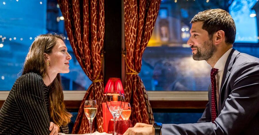 Paris: Seine River Cruise with 3-Course Dinner & Live Music - Key points to know before booking