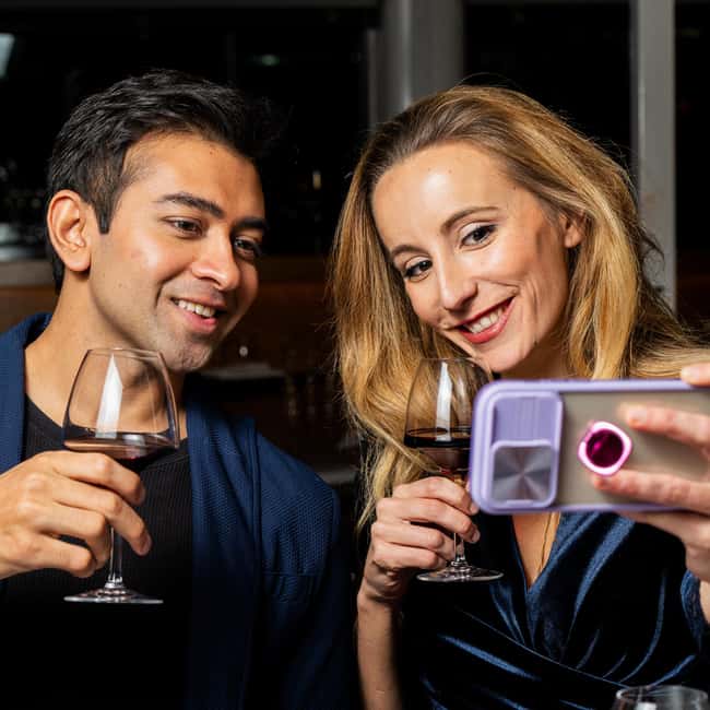 Paris: Seine River Dinner Cruise with Live Music - Dinner in the panoramic restaurant