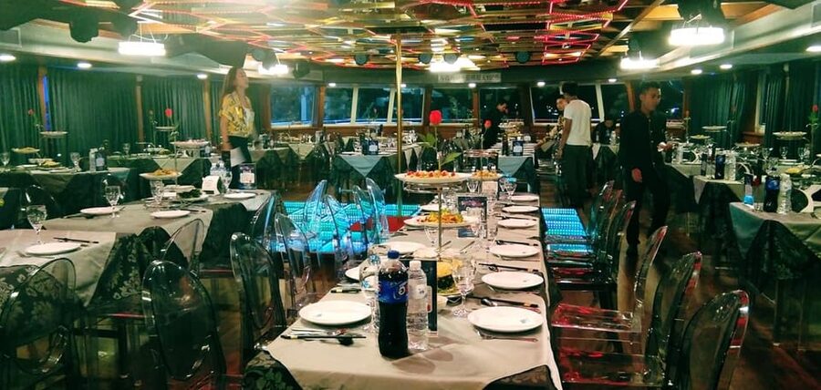 Pattaya: All Star Dinner Cruise, Cabaret Show & Beer Buffet - Key things to know before booking