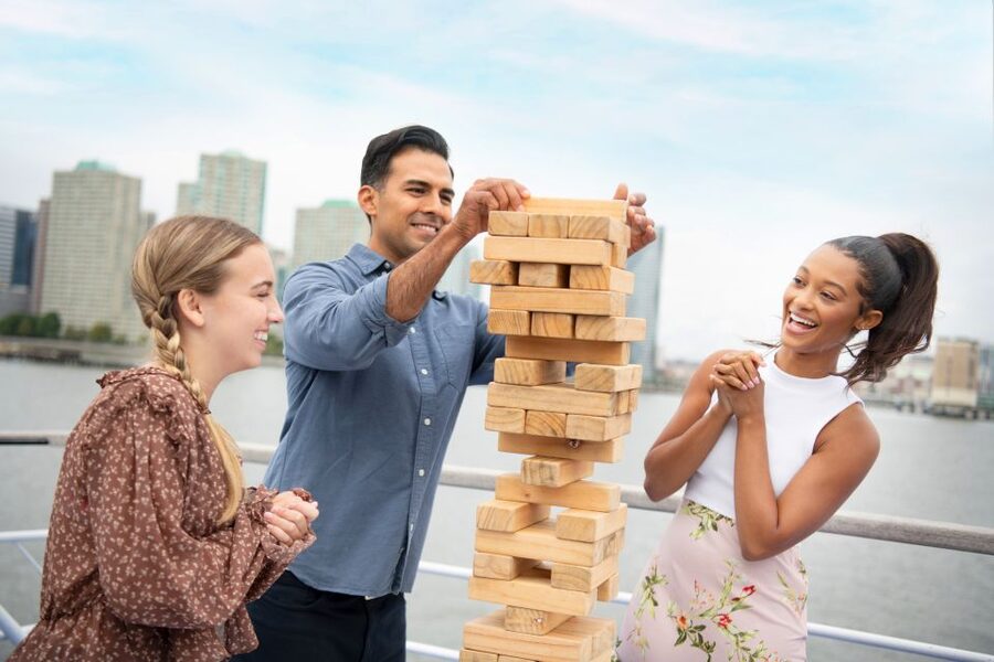 Philadelphia: Buffet Brunch, Lunch, or Dinner Cruise - Should you book the Spirit of Philadelphia cruise?