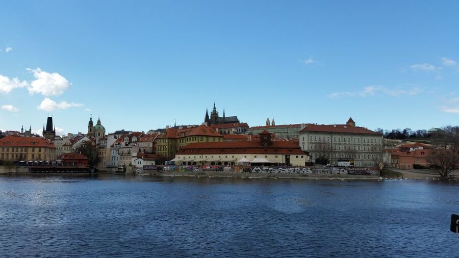 Prague: 3-hour Evening River Cruise with Dinner - Music, Mood, and the Right Kind of Romance