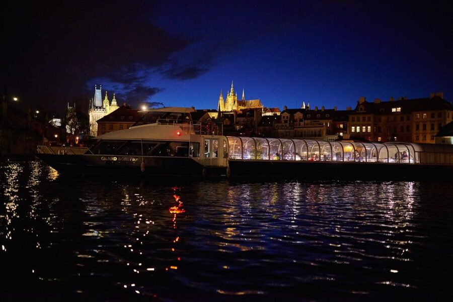 Prague: Sightseeing Dinner Cruise on Open-Top Glass Boat - What the $93 price really includes