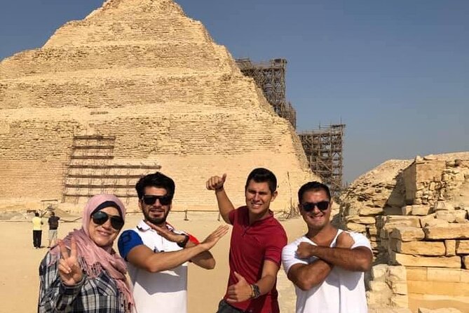 Privat tour:Giza Pyramids, lunch ,Saqqara,Memphise, Dinner Cruise - A papyrus demonstration, with a shopping decision