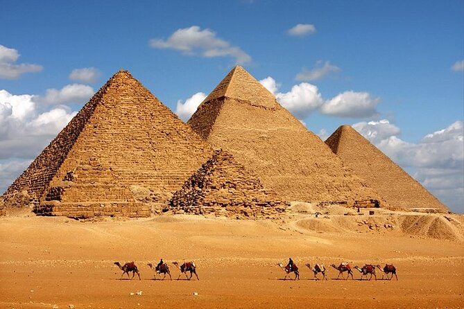 Privat tour:Giza Pyramids, lunch ,Saqqara,Memphise, Dinner Cruise - Guides, drivers, and the private format