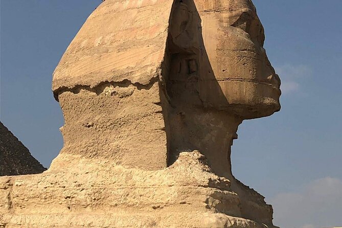 Private Guided Day Tour: Giza Pyramids, Egyptian Museum and Nile Dinner Cruise - What the Private Guide Adds