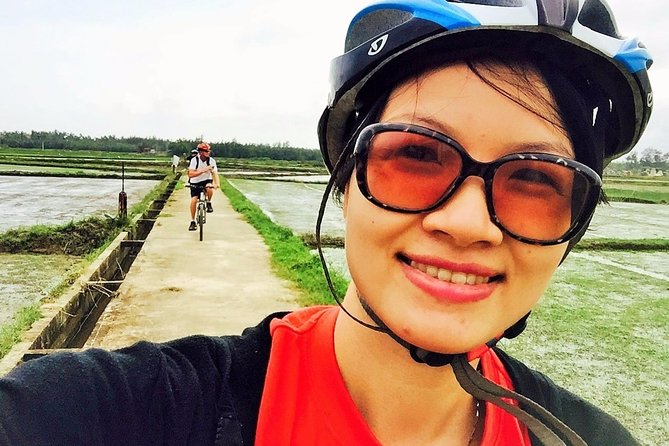 Private Hoi An Bike, Thu Bon River Cruise & Dinner Experience - Pedaling through Cam Thanh’s village roads