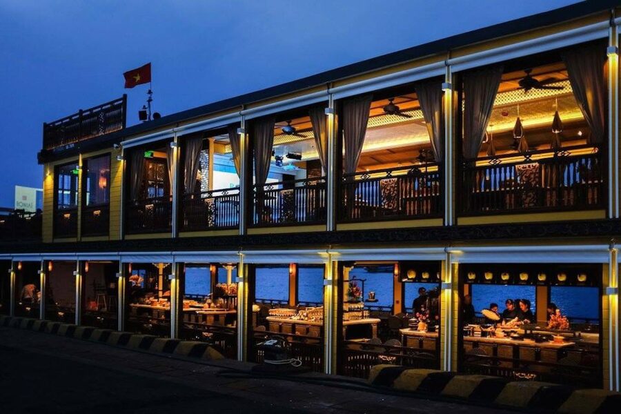 Private Jeep Tour Saigon by Night & Cruise Dinner with Music - Is $98 per person a fair price?