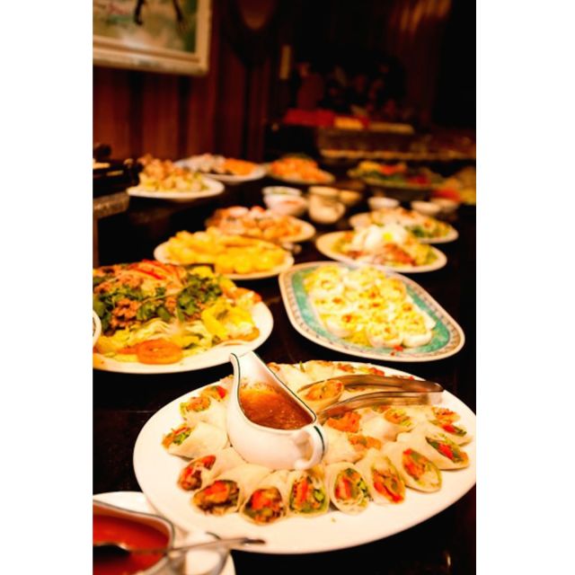 Private Jeep Tour Saigon by Night & Cruise Dinner with Music - Who will enjoy this four-hour evening?