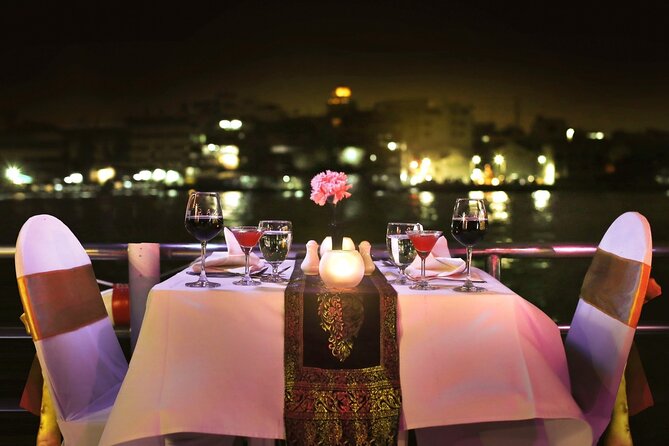 River Star Princess Dinner Cruise: Bangkok Chao Phraya River - Wat Arun after dark