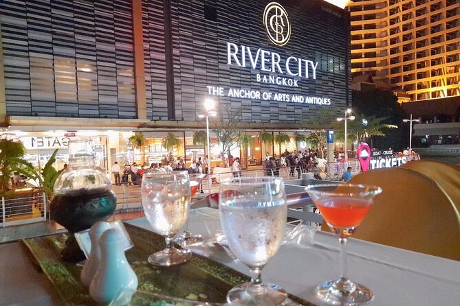 River Star Princess Dinner Cruise: Bangkok Chao Phraya River - The Grand Palace area from the water