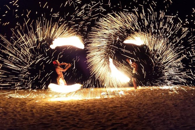 Robinson Crusoe Sunset Cruise Including Dinner, Cultural Show & Transfers - From your hotel to Robinson Crusoe Jetty