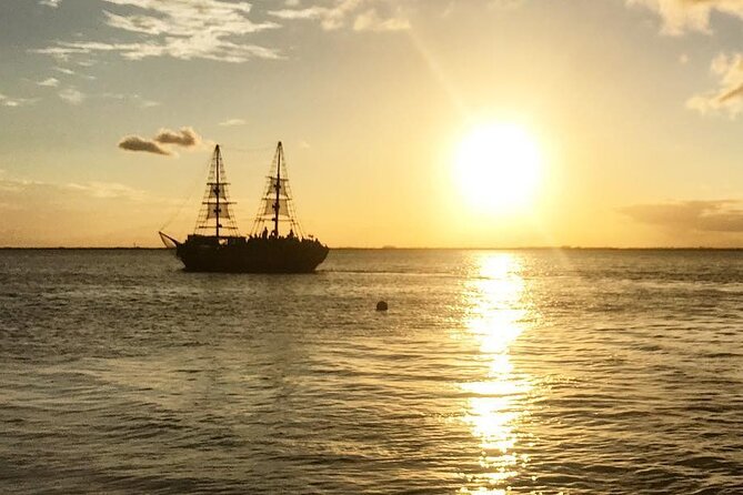 Romantic Sunset Dinner Cruise in Cancun with Open Bar - Practical details before you reserve