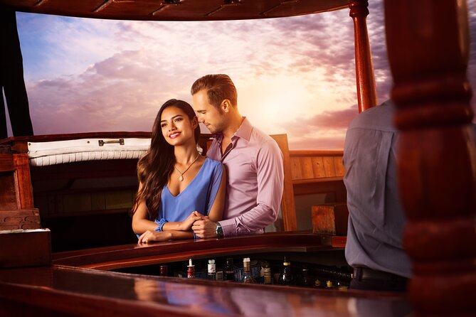 Romantic Sunset Dinner Cruise in Cancun with Open Bar - Boarding early at Marina Aquatours