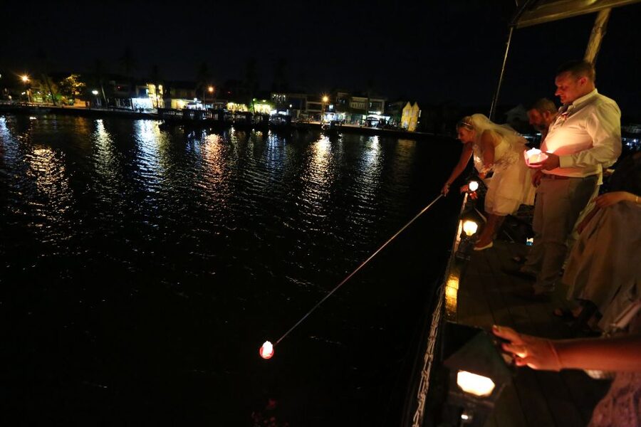 Romantic Sunset Dinner Cruise in Hoi An - How the two-hour schedule feels