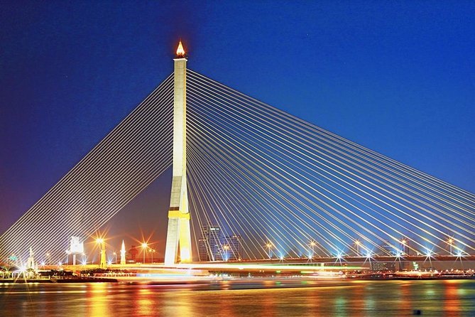 Saffron Luxury Dinner Cruise: A Journey on the River of Kings - Phra Sumen Fort and the Bank of Thailand Museum