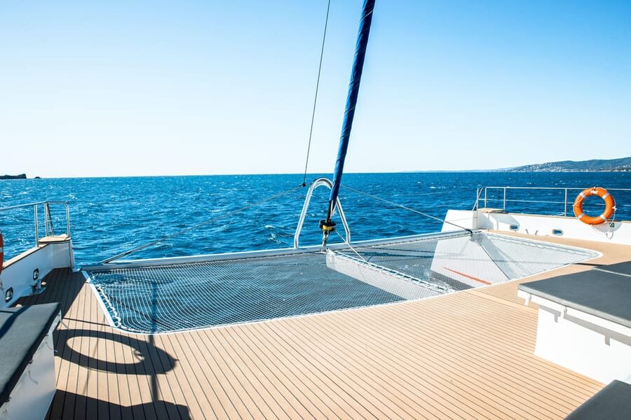 Saint-Raphaël : Sunset & Dinner Cruise to the Golden Island - Anchoring in front of Île d’Or