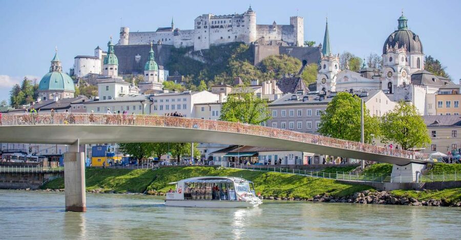 Salzburg: River Cruise, Dinner & Fortress Concert - The 40-minute Salzach cruise