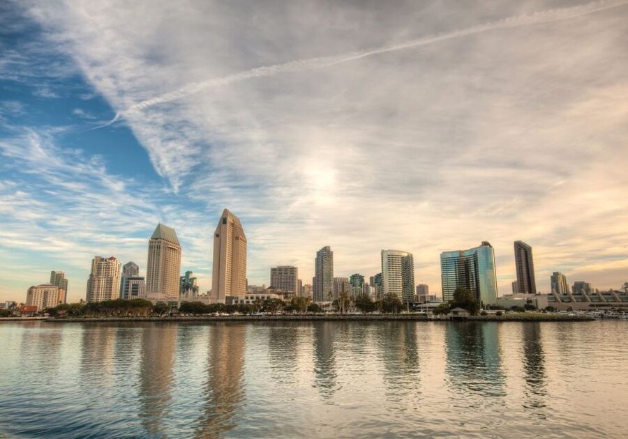 San Diego: Christmas Day Buffet Brunch or Dinner Cruise - Brunch: a broad buffet with a few standout dishes