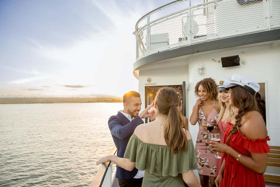 San Diego: City Cruises Gourmet Dinner Cruise - The bay route, landmark by landmark
