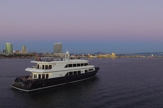 San Diego Harbor Dinner Cruise - What you see during the San Diego Bay route